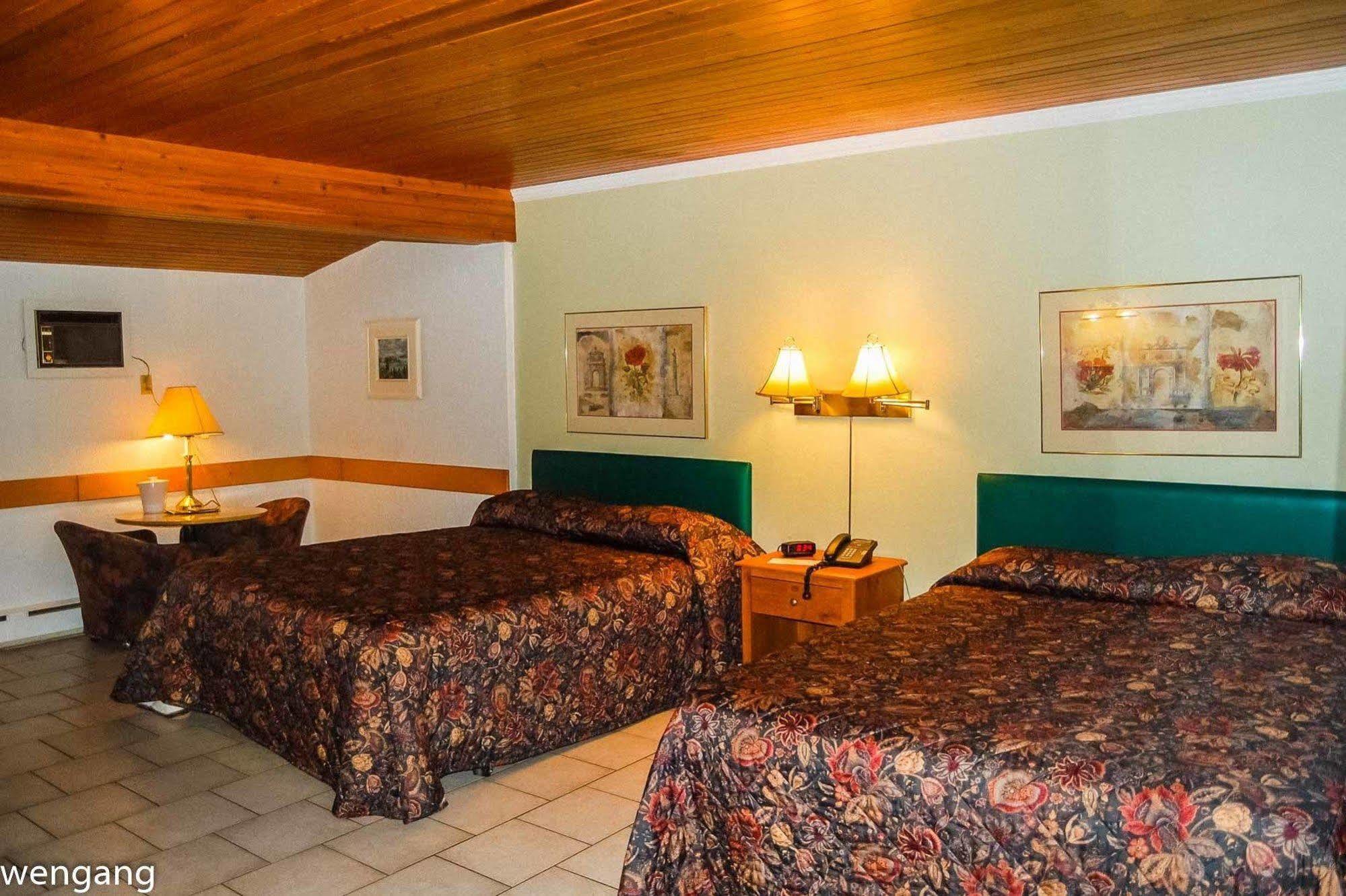 Auberge Godard Nominingue Exterior foto